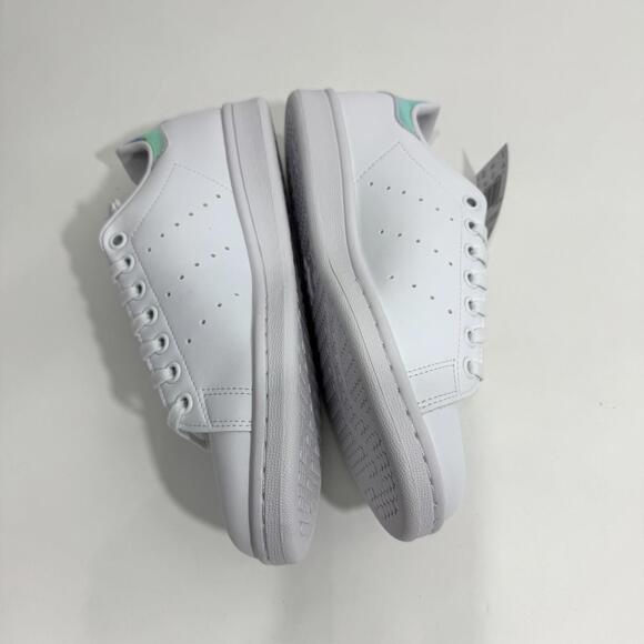 Adidas Originals Big Kid’s Size 6 Cloud White Silver Metallic Stan Smith Sneaker - Picture 7 of 11
